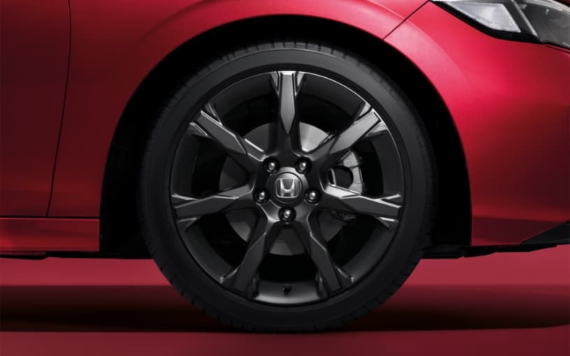 ล้ออัลลอย ขนาด 18 นิ้ว Matte Black ดีไซน์สปอร์ต